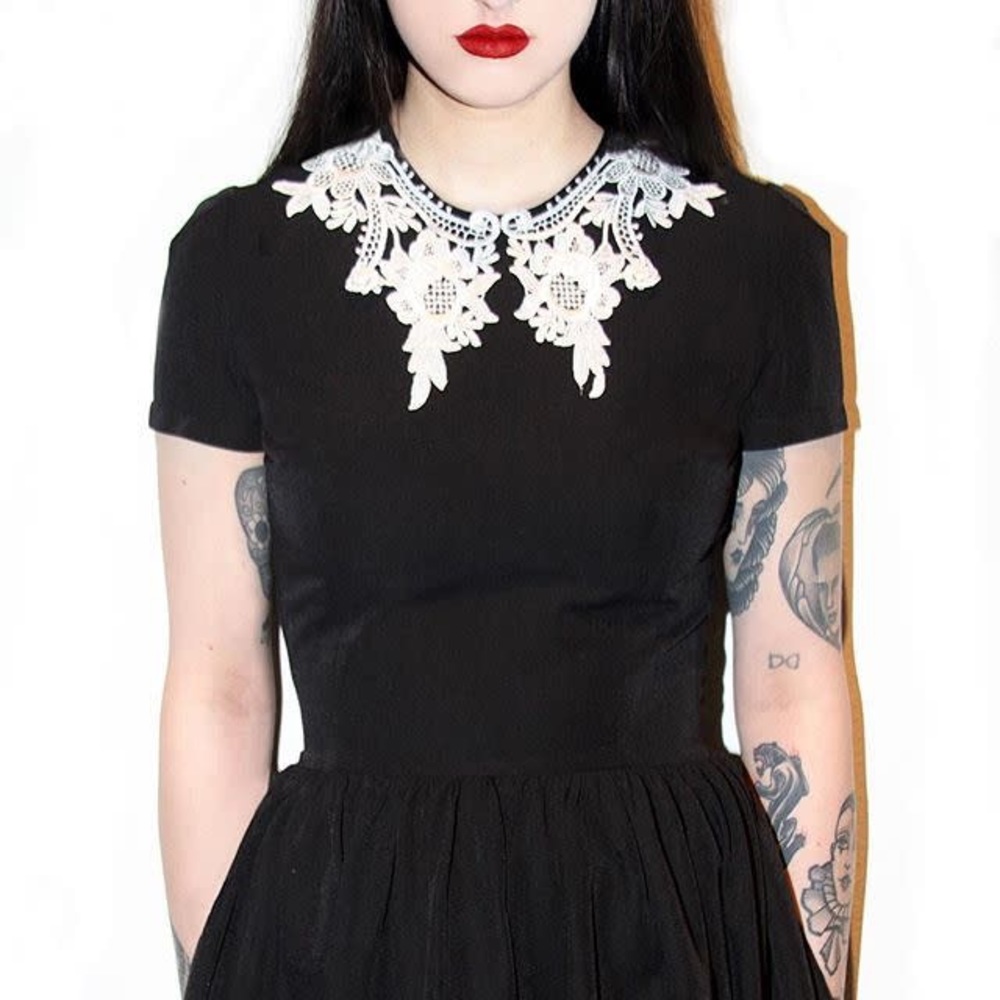 Deandri Roselle dress